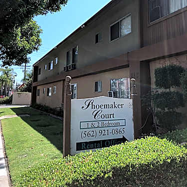 Shoemaker Court 14121 Shoemaker Ave Norwalk Ca Apartments For