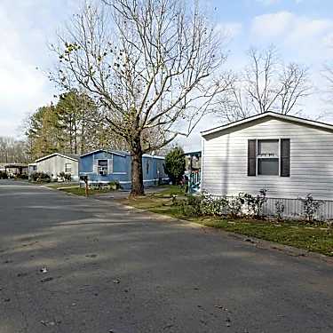 Countryside Village Of Atlanta 10 Sweetwater Way Lawrenceville Ga Apartments For Rent Rent Com