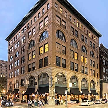 The Groton Lofts 704 Race St Cincinnati Oh Apartments For Rent Rent Com