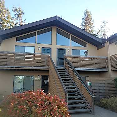 Edgewood Apartments 557 Laguna Dr Rohnert Park Ca Apartments For Rent Rent Com