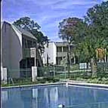 West Oaks Apartment Homes 6900 West Colonial Drive Orlando Fl