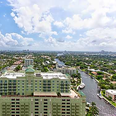 Icon Las Olas 500 E Las Olas Boulevard Fort Lauderdale Fl Apartments For Rent Rent Com