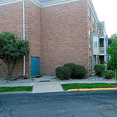 Georgetowne Place 1717 Maplecrest Rd Fort Wayne In Apartments For Rent Rent Com