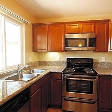 Garden Park 360 N 1st Street El Cajon Ca Apartments For Rent Rent Com