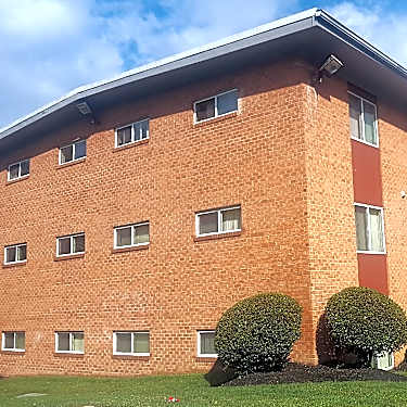 Wildercroft Terrace Apartments 6815 Riverdale Rd Riverdale Park Md Apartments For Rent Rent Com