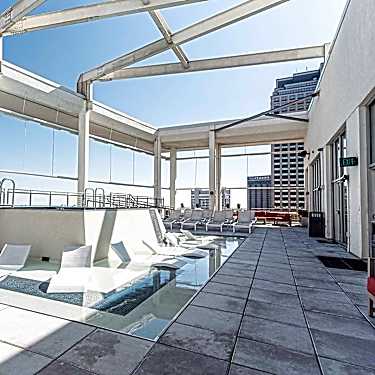 The Strand 909 Gravier Street New Orleans La Apartments For Rent Rent Com