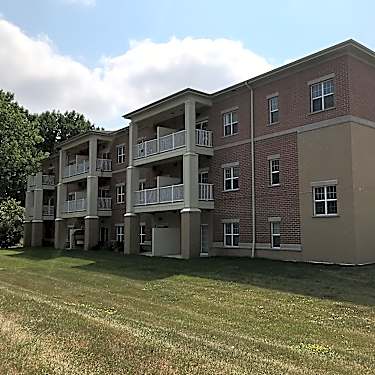Trail Creek Apartments 1900 Morrow St Green Bay Wi Apartments For Rent Rent Com