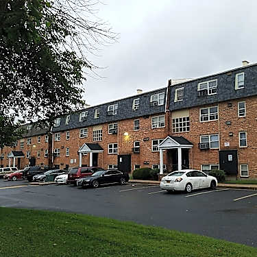 Sinclair Gate 5515 Bowleys Ln Baltimore Md Apartments For