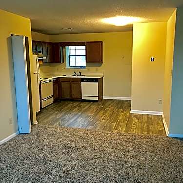 Clifton Place Apartments 510 Trail One Burlington Nc Apartments For Rent Rent Com