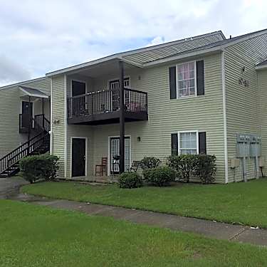 Summer Tree Apartments 560 Fortner St Dothan Al Apartments
