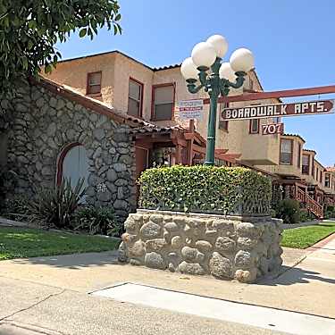Boardwalk Park Place Apartments 677 N Park Ave Pomona Ca