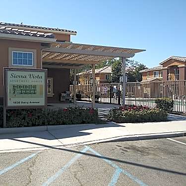 Sierra Vista Apartments 1830 Dairy Ave Corcoran Ca Apartments