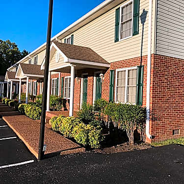 Green Meadows Townhomes 330 Green Meadow Ct Greenbrier Tn