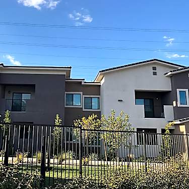Dune Luxury Apartments 3080 St Rose Pky Henderson Nv