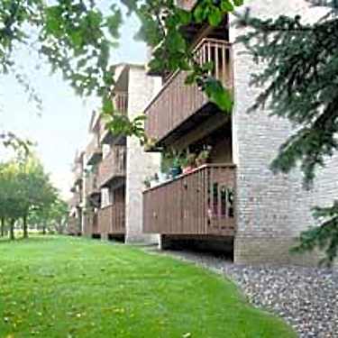 Cedar Pointe Apartments 2130 E Olde Shakopee Rd Bloomington