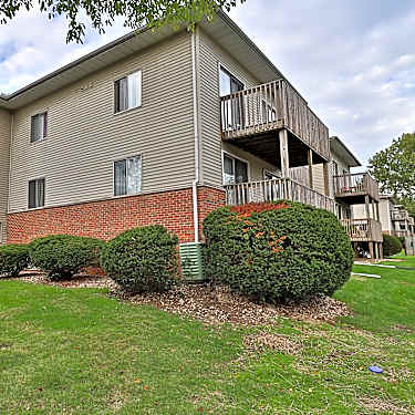 Hollybrook Apartments 1420 W Glen Ave Peoria Il Apartments