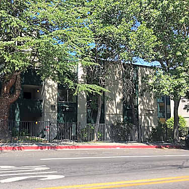 Lakeside Manor Retirement 855 Brinkby Ave Reno Nv Apartments For Rent Rent Com