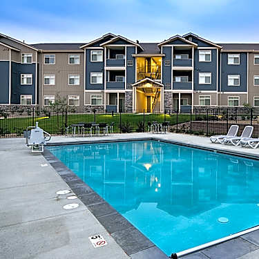 Copper Stone Apartments 750 S Lafayette Dr Lafayette Co Apartments For Rent Rent Com