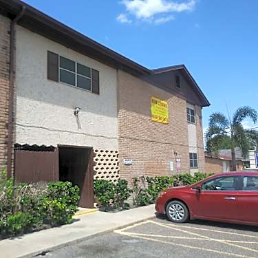 El Camino Real Apts 1600 Tamarack Ave Mcallen Tx Apartments