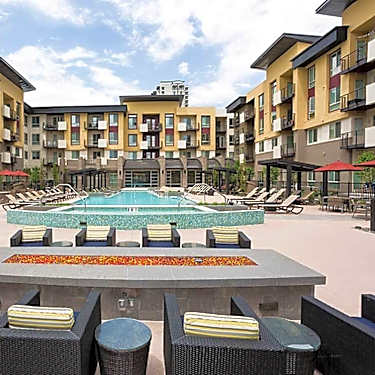 Amli Cherry Creek 801 South Cherry Street Denver Co Apartments For Rent Rent Com