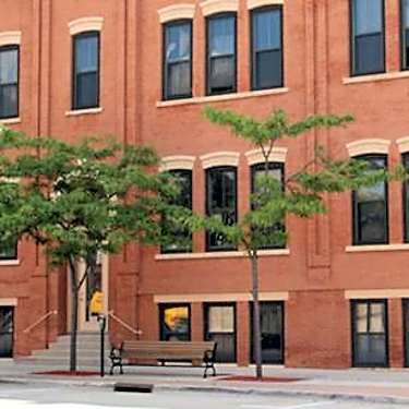 Leverenz 8th Street Loft 531 S 8th St Sheboygan Wi Apartments For Rent Rent Com