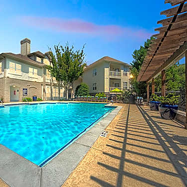 Aven Chastain 240 E Belle Isle Rd Ne Atlanta Ga Apartments For Rent Rent Com