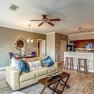 Interskate Self Storage 1303 South Stemmons Fwy Lewisville Rentcafe