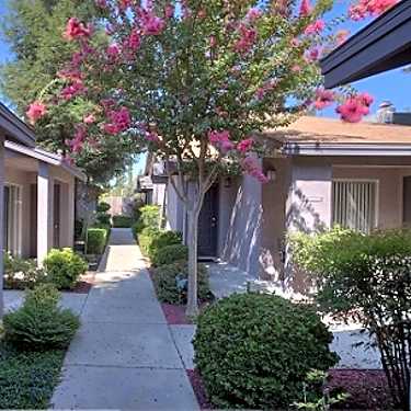 Arbor Manor 140 West Minnesota Avenue Turlock Ca Apartments