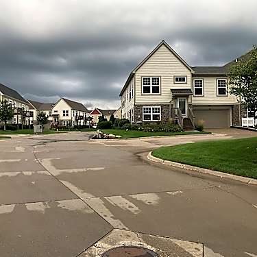 Bridgewood North Townhomes Bridgewood Blvd 81st St West Des