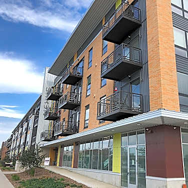 The Nexus At Gray S Landing Apartments 415 Sw 11th St Des