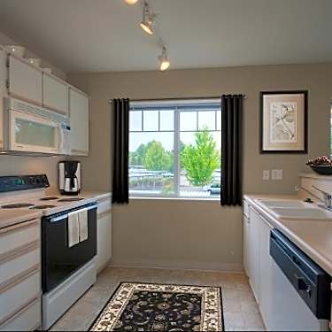 woodview apartment homes 14720 sw beard rd beaverton or apartments for rent rent com