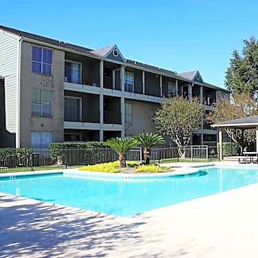 Hammerly Oaks 8791 Hammerly Houston Tx Apartments For Rent Rent Com