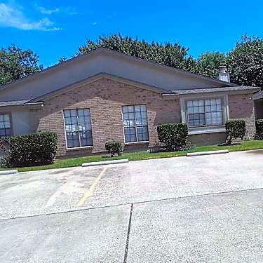 Roseland Manor 18 Stacey Ln Baytown Tx Apartments For Rent