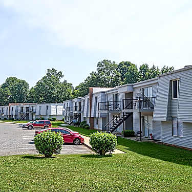 High Meadow Apartments 825 Farmhurst Drive Charlotte Nc