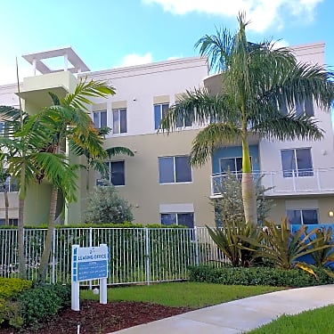 Pelican Cove 2460 Nw 185th Ter Miami Gardens Fl Apartments