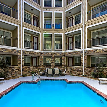The Residences At Riverdale 2010 Rebsamen Park Road Little Rock Ar Apartments For Rent Rent Com