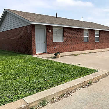 606 Long Blvd 606 Long Blvd Garden City Ks Apartments For