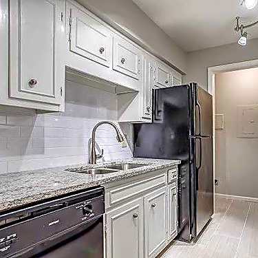 Blythewood 3510 Hillsboro Pike Nashville Tn Apartments For Rent Rent Com