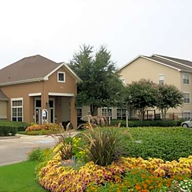 Mayfield Park 2104 Worth Street Arlington Tx Apartments For