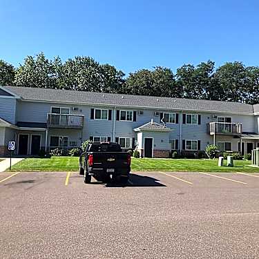 Rolling Woods Estates 2548 Airport Rd Portage Wi Apartments For Rent Rent Com