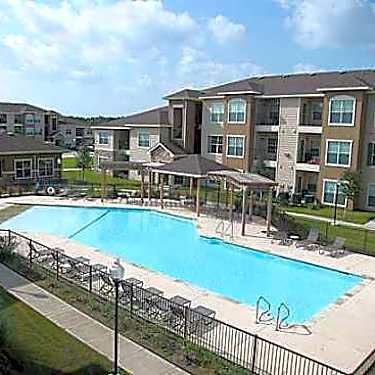 Bayview 6900 Main Street North Baytown Tx Apartments For Rent