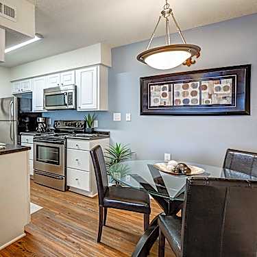 Franklin Woods 1521 E Franklin St Chapel Hill Nc Apartments For Rent Rent Com