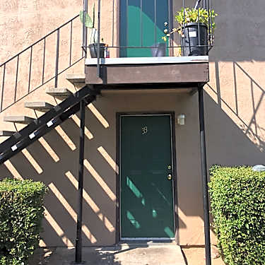Bowling Green Village 4100 49th Ave Sacramento Ca Apartments For Rent Rent Com