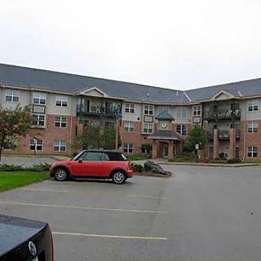 The Centennial Apartments 400 East Centennial Drive Oak Creek