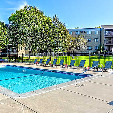 Eagan Place Apartments 3575 Lexington Avenue South Eagan Mn