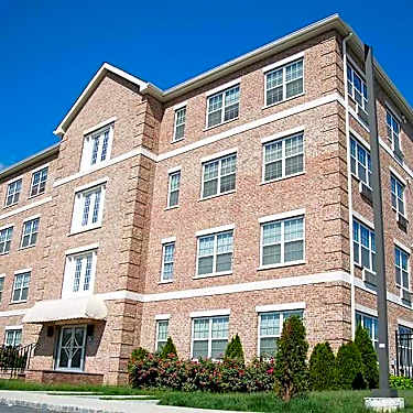 111 Glenwood Avenue 111 Glenwood Avenue East Orange Nj Apartments For Rent Rent Com