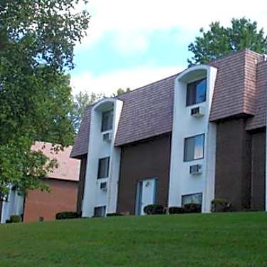 Brookgate Apartments 451 Harwinton Avenue Torrington Ct Apartments For Rent Rent Com