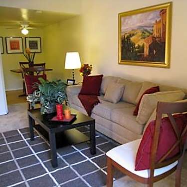 The Stonetree Apartments 2414 Stone Road Sw East Point Ga