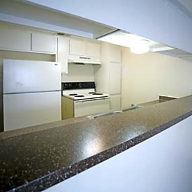 West Creek Villas 8444 Spring Valley Rd Dallas Tx Apartments For Rent Rent Com