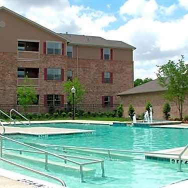 Primrose At Park Place 202 N Beltline Road Garland Tx Apartments For Rent Rent Com
